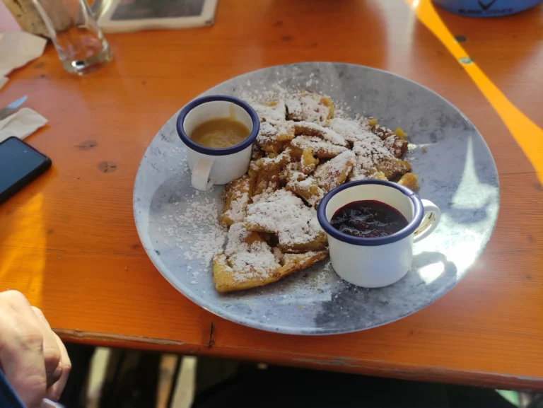 Jedzenie na Oktoberfest - Kaiserschmarrn